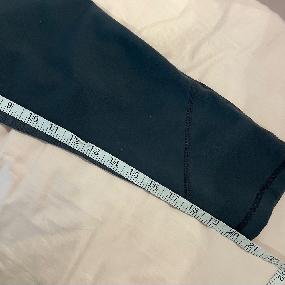Zella hi‎ rise cropped gray leggings - Picture 8 of 8